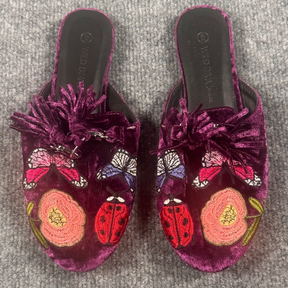 Wild Diva Lounge Purple Velvet Embroidered Butterfly Ladybug Mules Flats Size 6